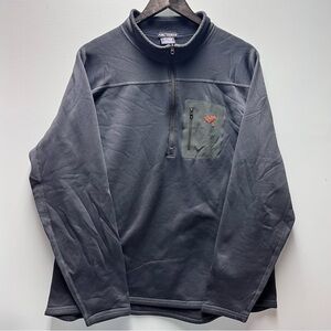 Arc'teryx Men's Charcoal Gray Half-Zip Pullover with Chest Pocket